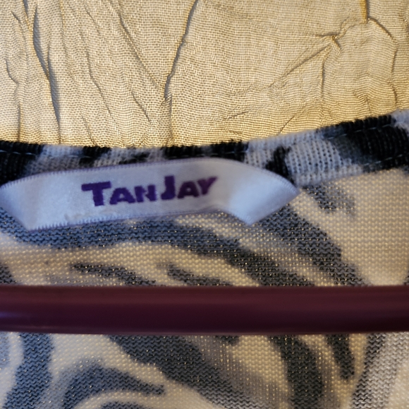 TanJay Lightweight Zip Up - Picture 4 of 6